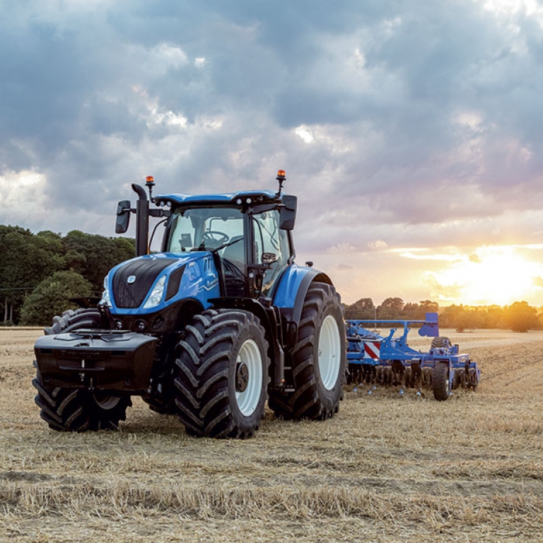 new holland T7.270AC