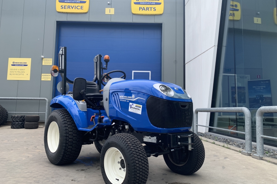 Demo New Holland Boomer 25HST (338)