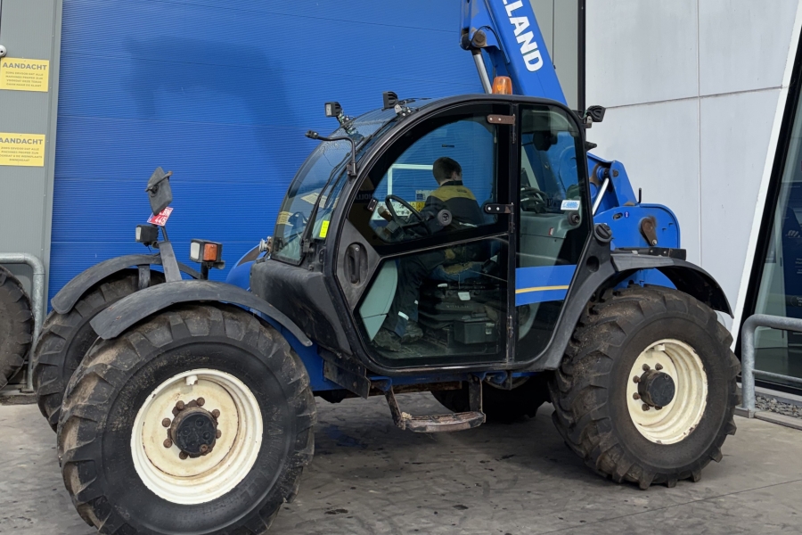 New Holland LM7.42 Elite, 2016, 7075 uren