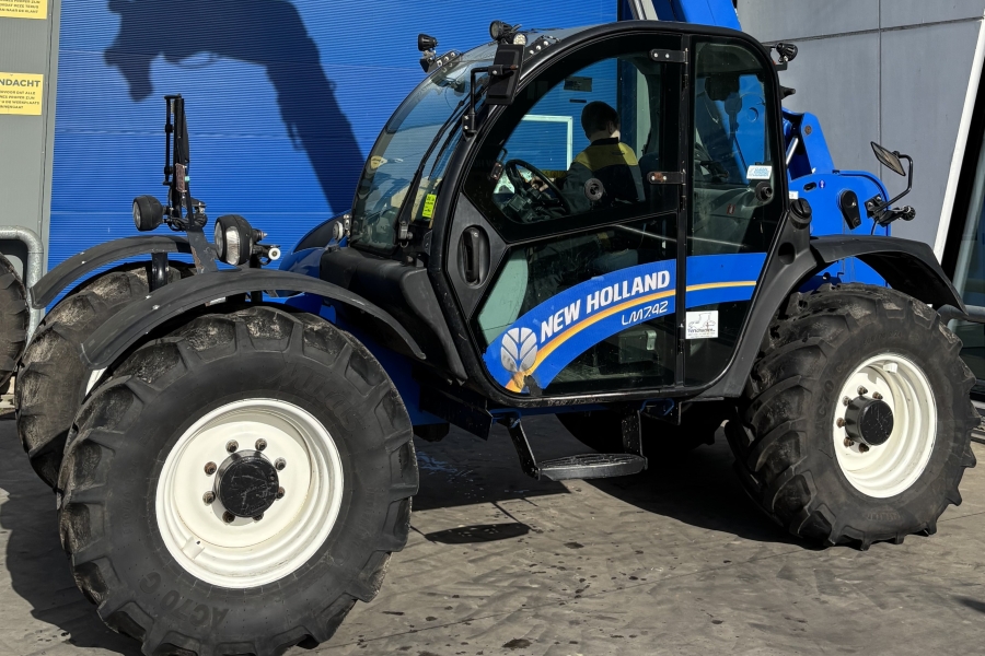 New Holland LM7.42 ELITE, 2018, 5941 uren