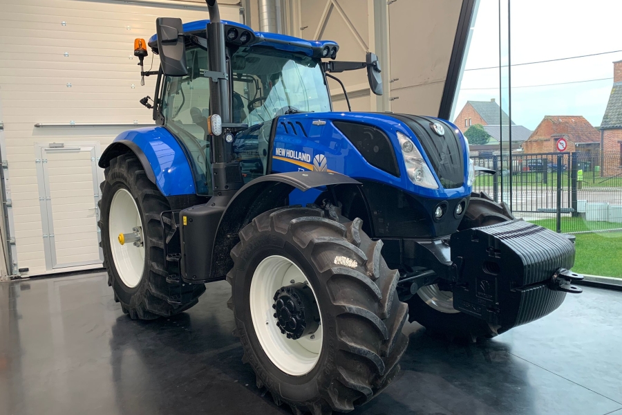 New Holland T7.270AC 