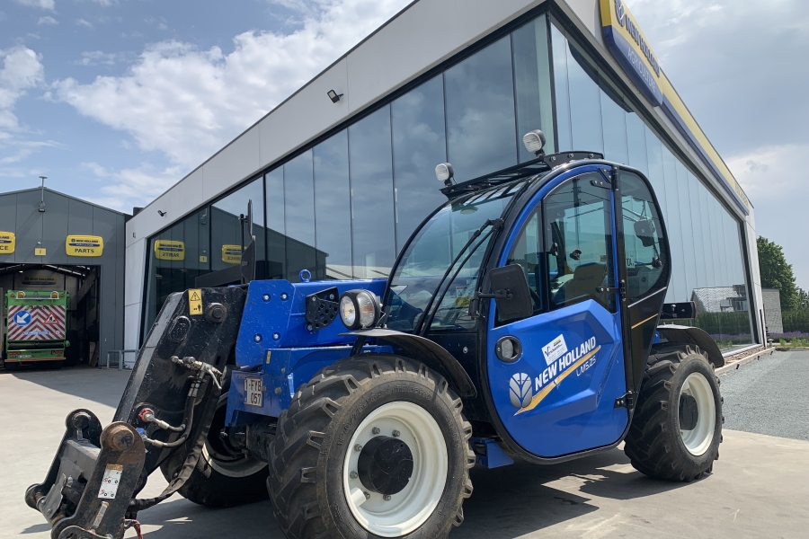 New Holland LM5.25 compacte verreiker