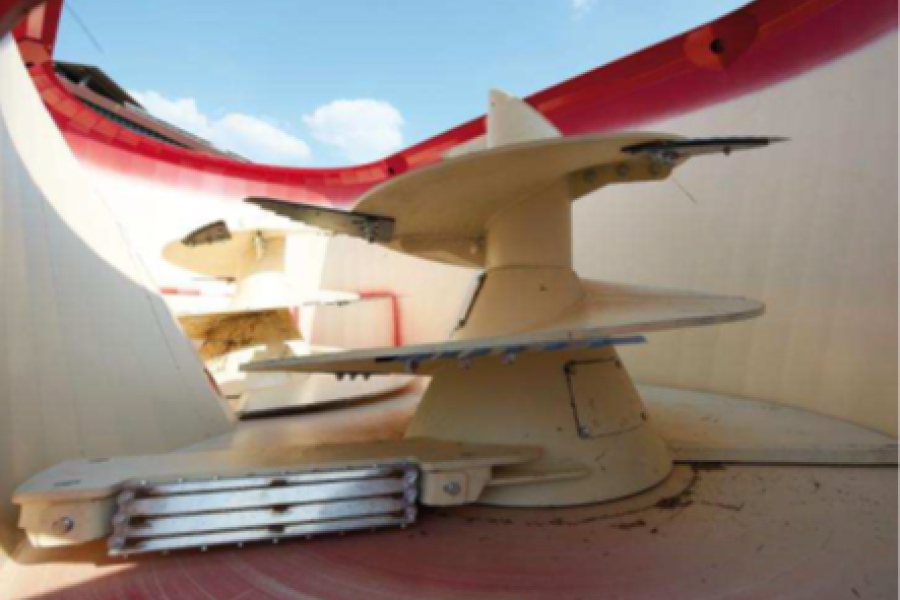 zelfrijdende voedermengwagen