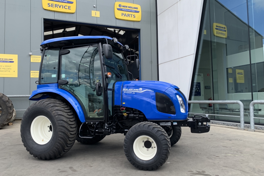 New Holland Boomer 50hst met cabine