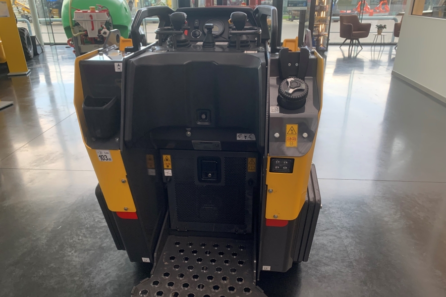 New Holland C314 mini rupslader