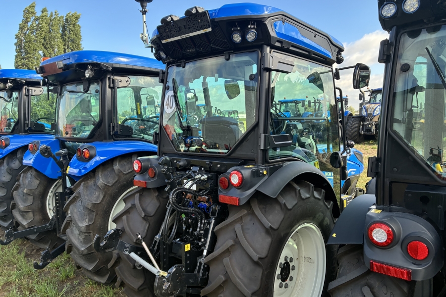 New Holland T4.100F, Supersteer