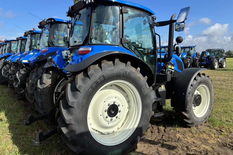 New Holland T5.120 Utility met frontlader