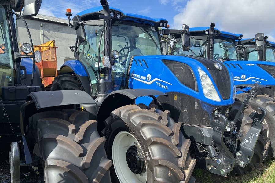 New Holland T7.165s
