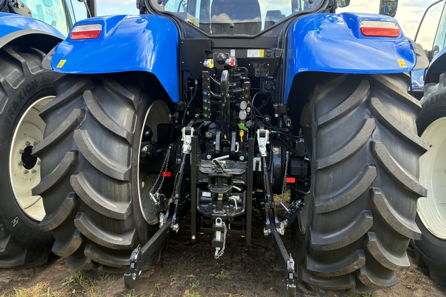 New Holland T7.210AC , GPS, fronthef zeer compleet