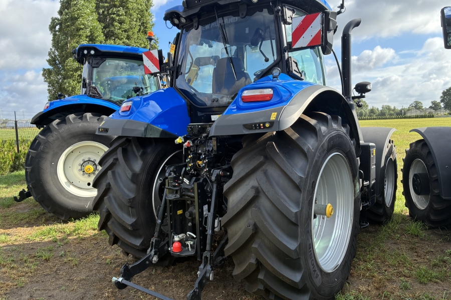 New Holland T7.245AC New Gen, fronthef, GPS, 710 VF-banden, Full LED