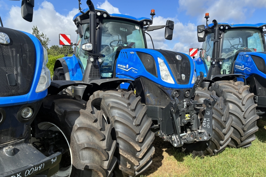 New Holland T7.245AC New Gen, fronthef, GPS, 710 VF-banden, Full LED