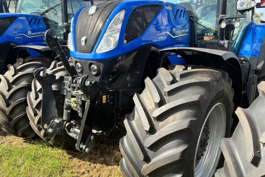 New Holland T7.245AC New Gen, fronthef, GPS, 710 VF-banden, Full LED