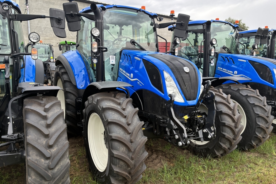 New Holland T5.120EC met fronthef