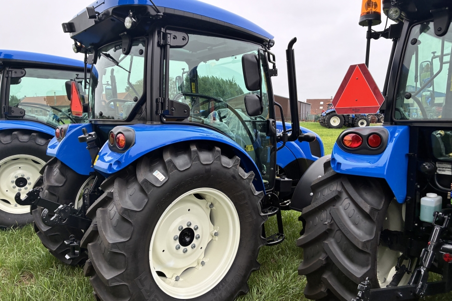 New Holland T4.75s