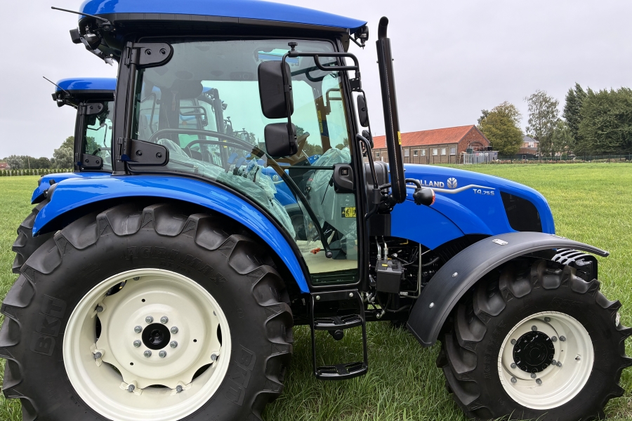 New Holland T4.75s