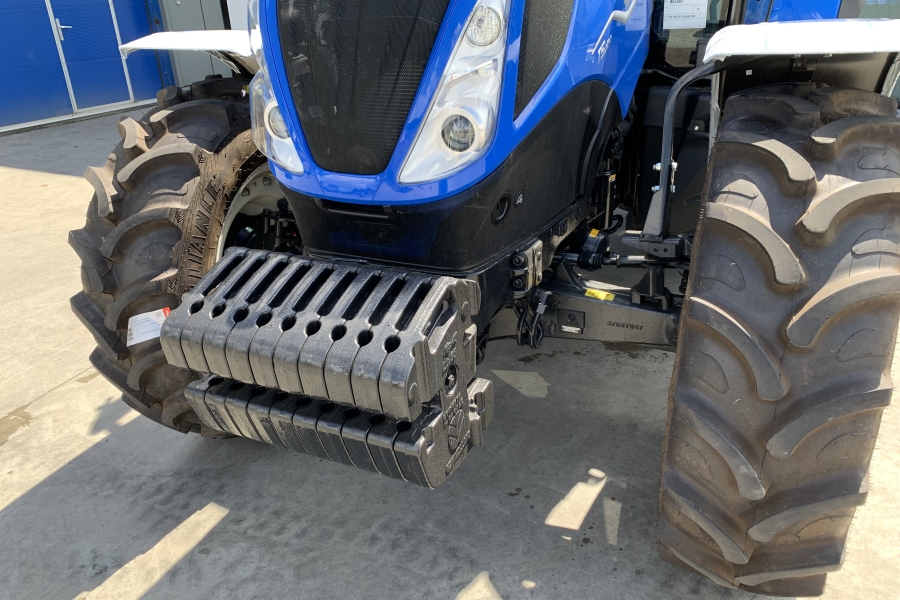 New Holland T5