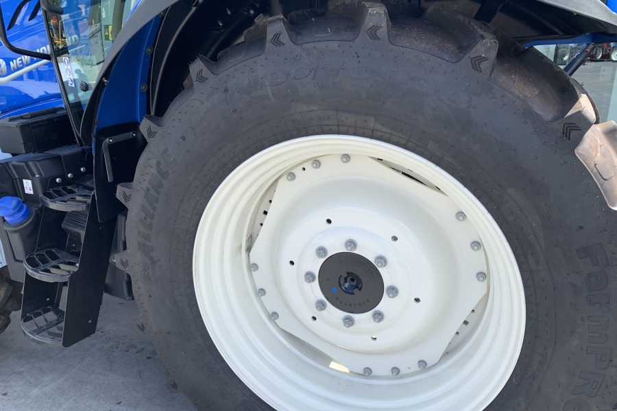 New Holland T5.120EC