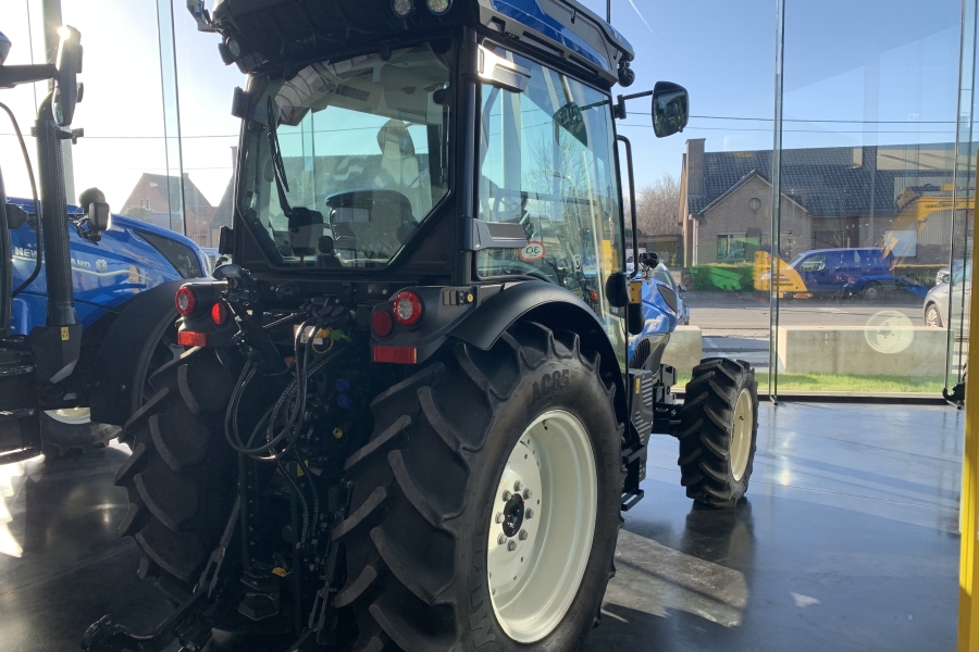 New Holland smalspoor