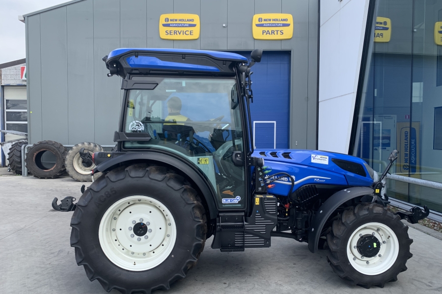 New Holland smalspoor tractor T4.100F